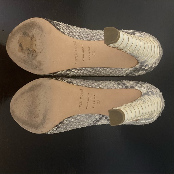 Sergio Rossi Python Peep Toe. - Picture 5 of 11